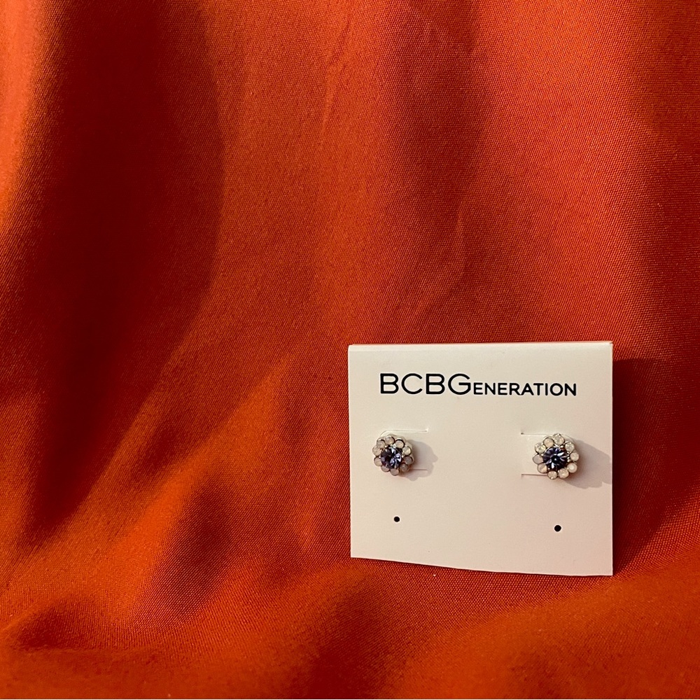 BCBGeneration- Flower Earrings